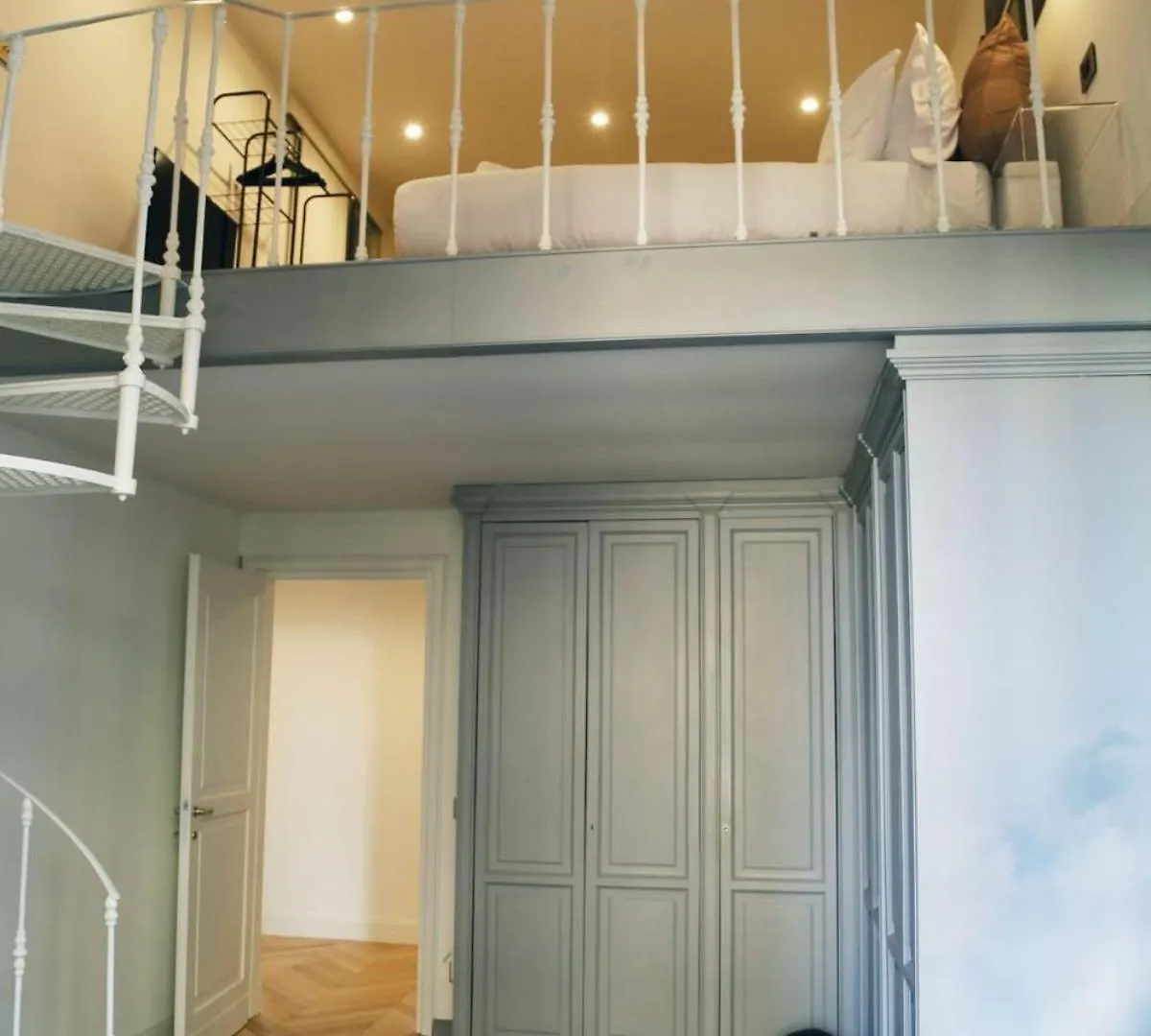 Timeless Elegance In Trastevere Rom Lejlighed