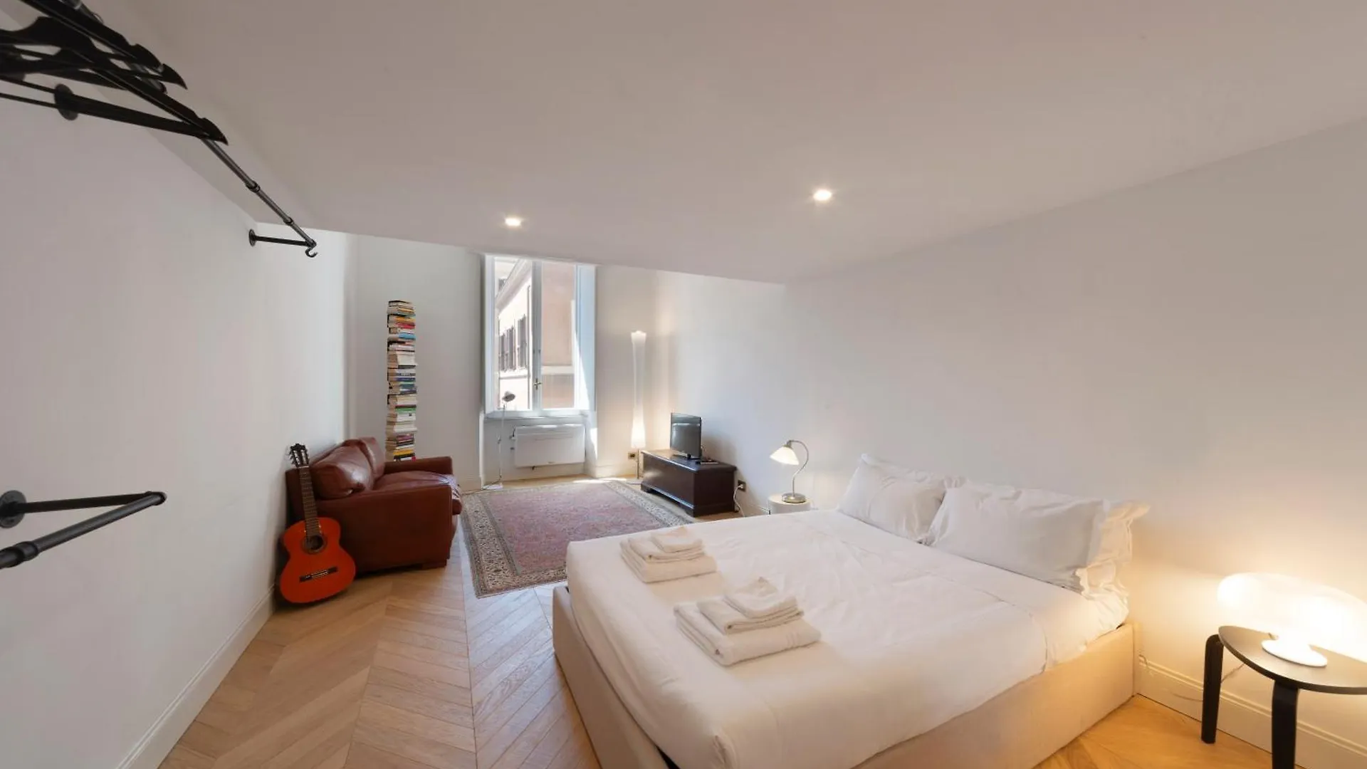 Timeless Elegance In Trastevere 로마 0*,