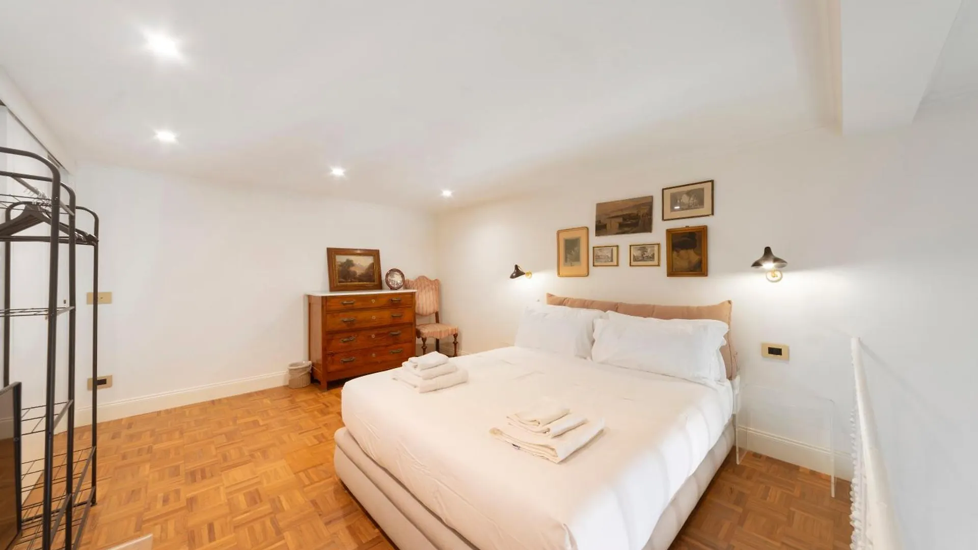 아파트 Timeless Elegance In Trastevere 로마 이탈리아