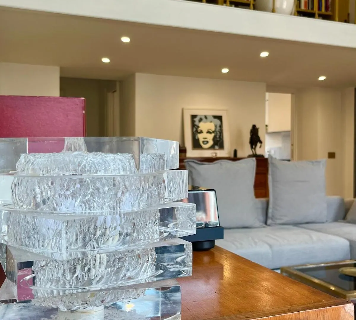 Timeless Elegance In Trastevere Rome Apartment