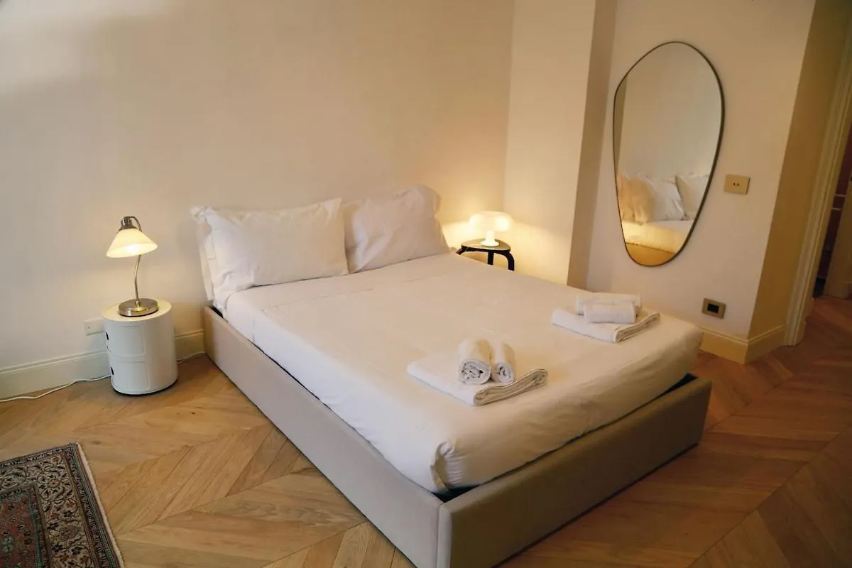 Apartment Timeless Elegance In Trastevere Rome