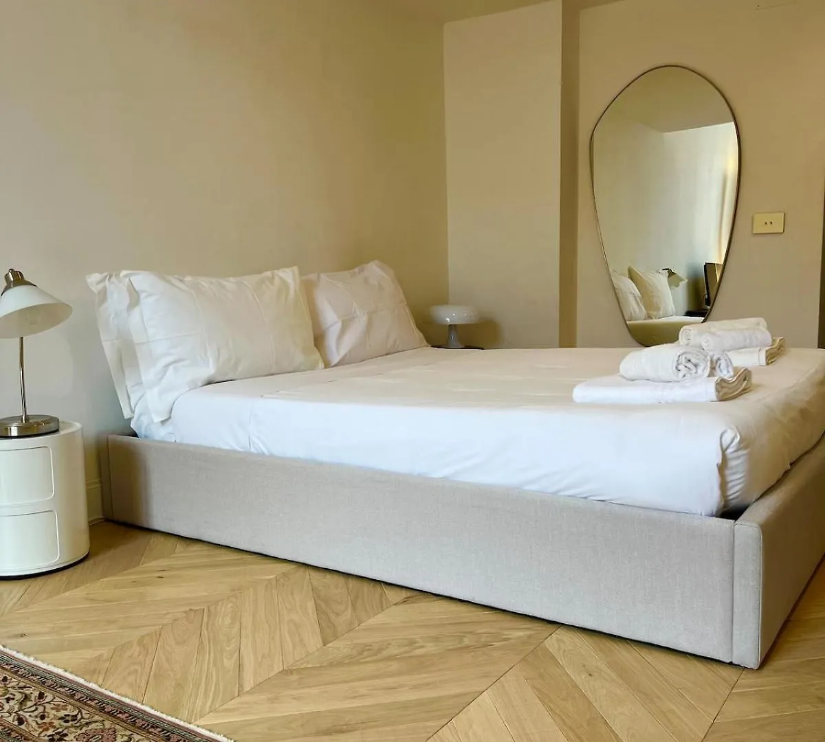Timeless Elegance In Trastevere Rome 0*,  Italy