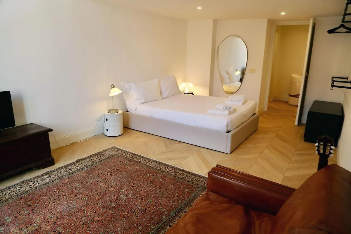 Timeless Elegance In Trastevere Rome