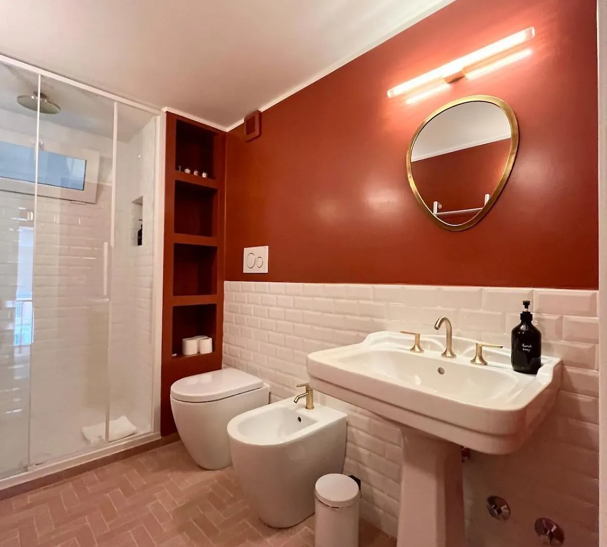 Timeless Elegance In Trastevere Rome Apartment